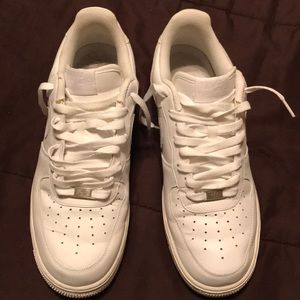 Men Nike White Air Force One size 11.5 only $25